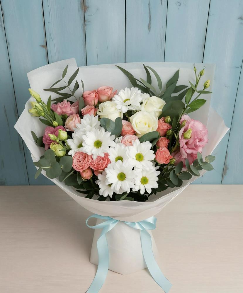 Букет цветов из: Розы, Лизиантусы и Хризантемы в Великий двор