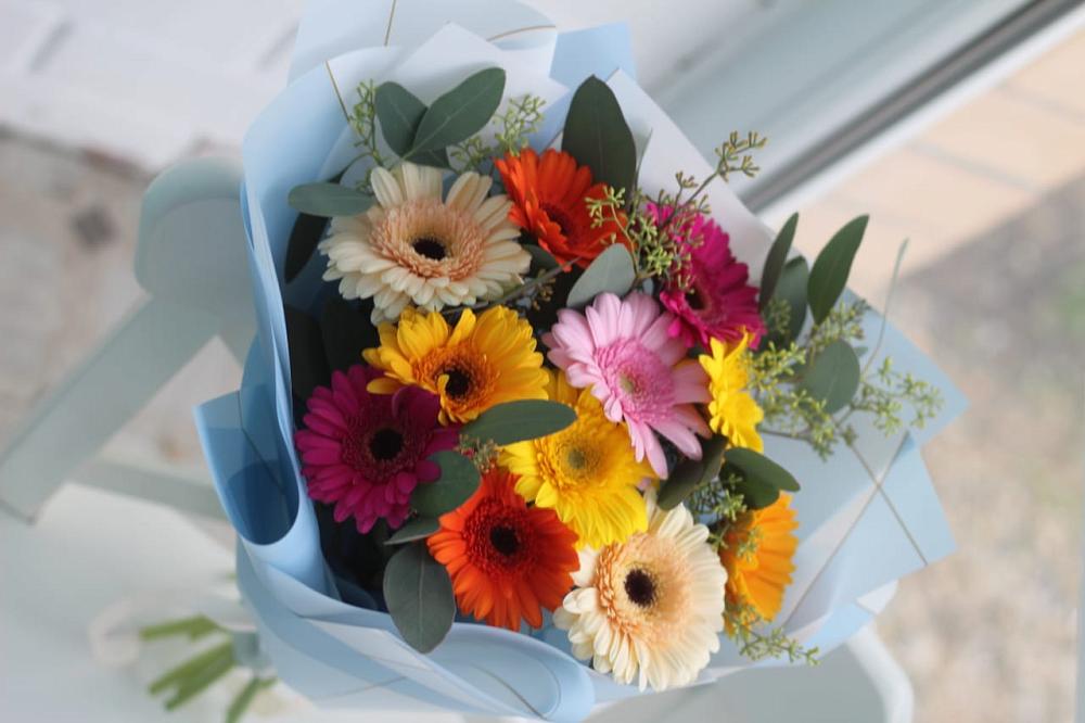 Букет цветов из: Герберы в Великий двор