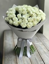 Букет 35 Белых роз в Великий двор