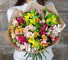 Букет цветов из:  Альстромерии #REPLACE_PRED# Великий двор