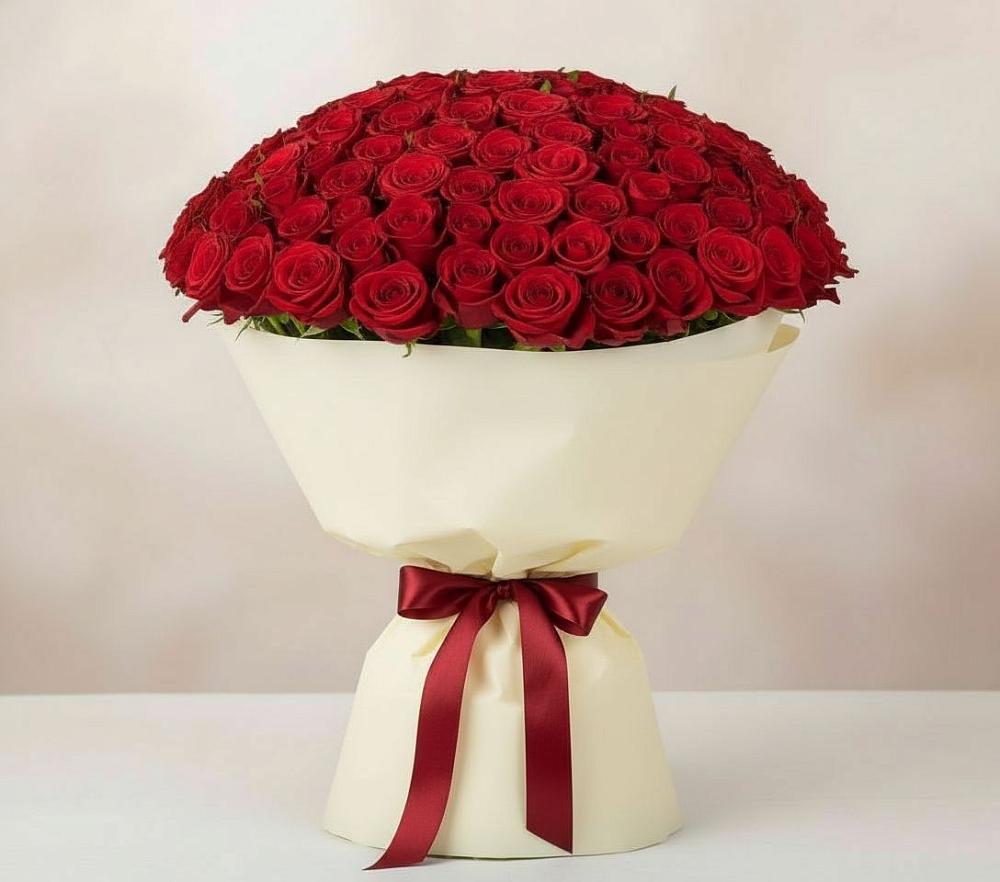 Букет 101 Красная роза Милано в Великий двор