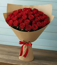 Букет Красные розы Милано в Великий двор