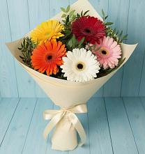 Букет цветов из:  Герберы в Великий двор