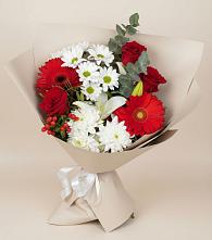 Букет цветов из:  Розы, Хризантемы, Герберы и Лилии в Великий двор