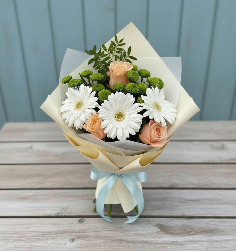 Букет цветов из: Герберы, Розы и Хризантемы в Великий двор