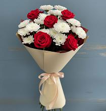 Букет цветов из:  Розы и Хризантемы в Великий двор