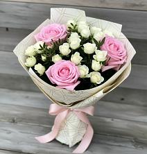 Букет цветов из:  Розы в Великий двор
