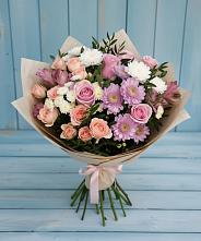 Букет цветов из:  Хризантемы, Розы и Альстромерии в Великий двор