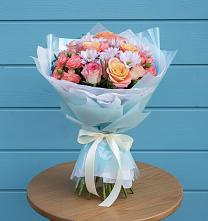 Букет цветов из:  Хризантемы и Розы в Великий двор