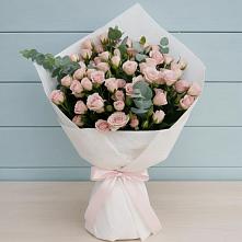 Букет цветов из:  Розы #REPLACE_PRED# Великий двор