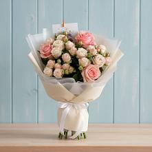 Букет цветов из:  Розы в Великий двор